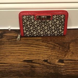 DKNY Wallet